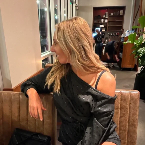 Lelis Long Sleeve Black Stars One Shoulder Romper size Medium - Picture 2 of 7